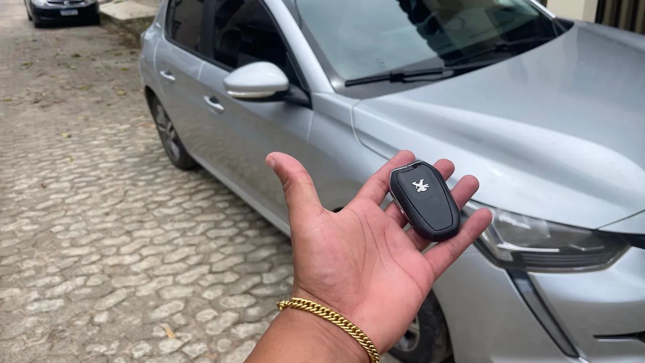Peugeot 208 allure 1.6 automático  - Foto 2