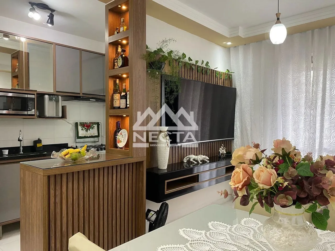 Apartamento à Venda 2 Dormitórios, 1 Suiíe, 1 Vaga, 57m², Martim de Sá, Caraguatatuba - SP