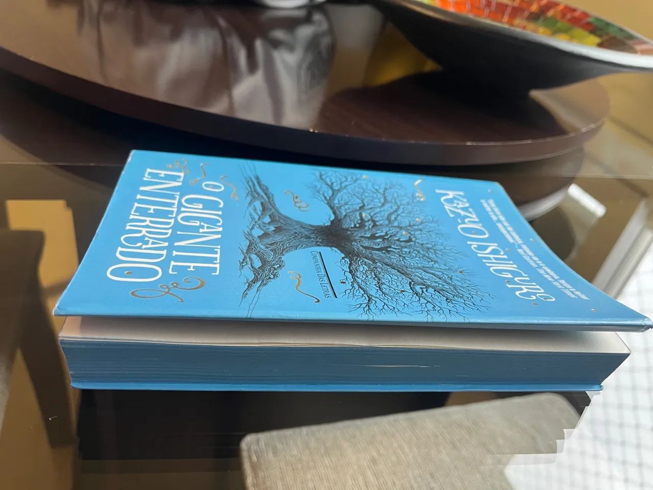 O Gigante Enterrado, de Kazuo Ishiguro - Foto 3