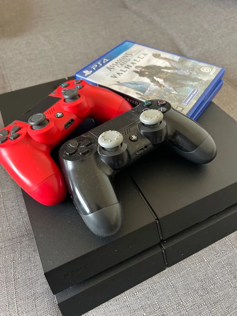 Play 4 com 2 controles - Foto 2