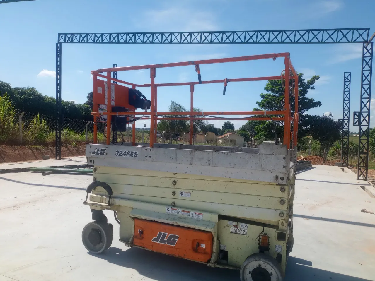 Plataforma Elevatória JLG 3246ES
