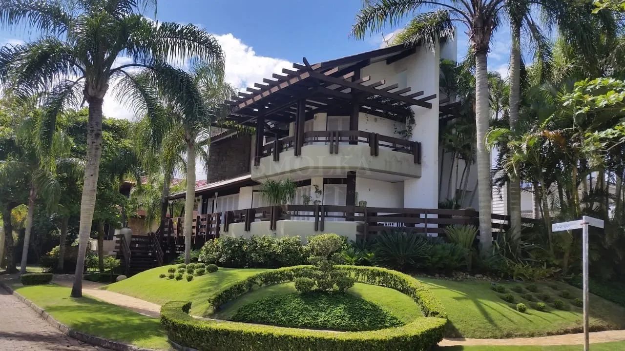 Linda casa com 5 suítes a 50m da praia de Jurerê Internancional - Foto 3