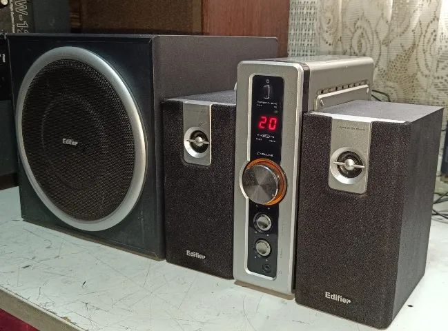 Aparelho De Som Edifier C2 Usado Funcionando Tudo com