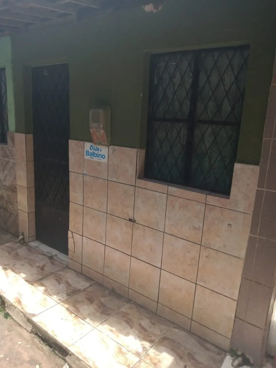 VENDE-SE OU TROCA CASA NO VERGEL R$ 35.000,00