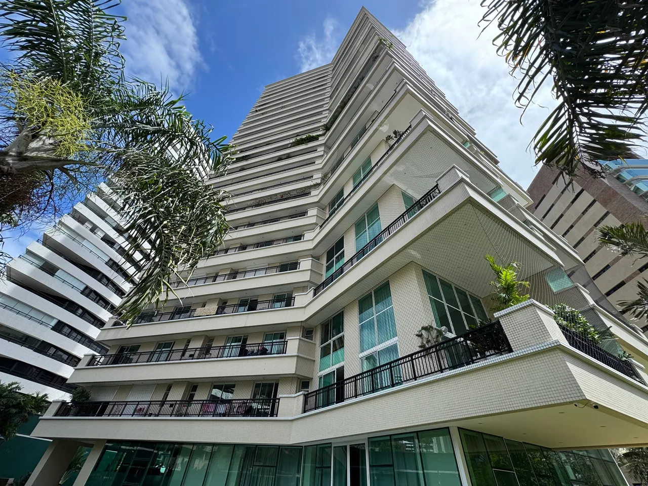 The place Condominium 312,14 m2 5 vagas no melhor do Meireles
