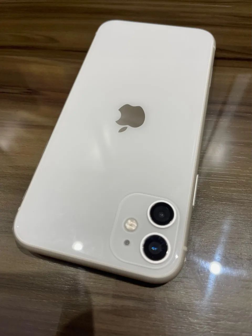 iPhone 11 branco 64 g 