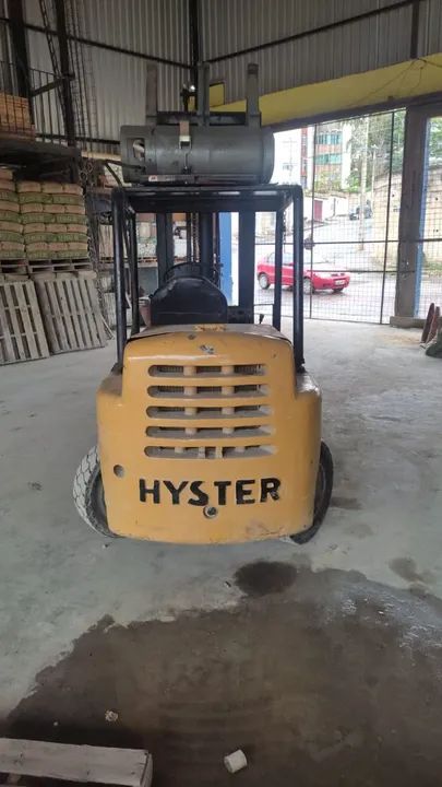 Empilhadeira Hyster Gás 2.5T 3.0 Mt - Foto 2