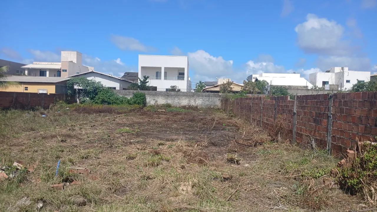 Terreno 500 metros da praia