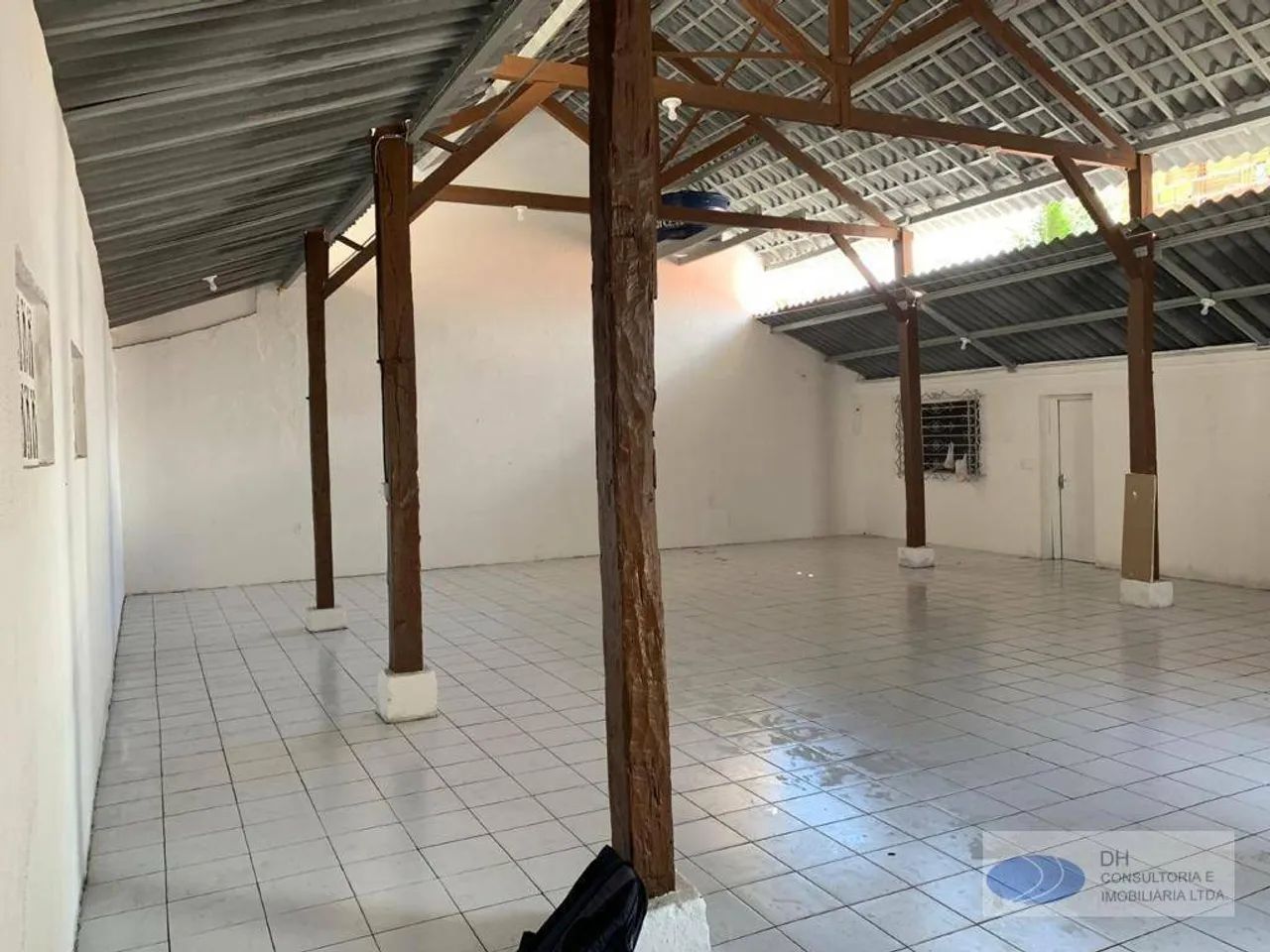 Galpão para alugar, 166 m² por R$ 1.982,74/mês - Benfica - Fortaleza/CE - Foto 2