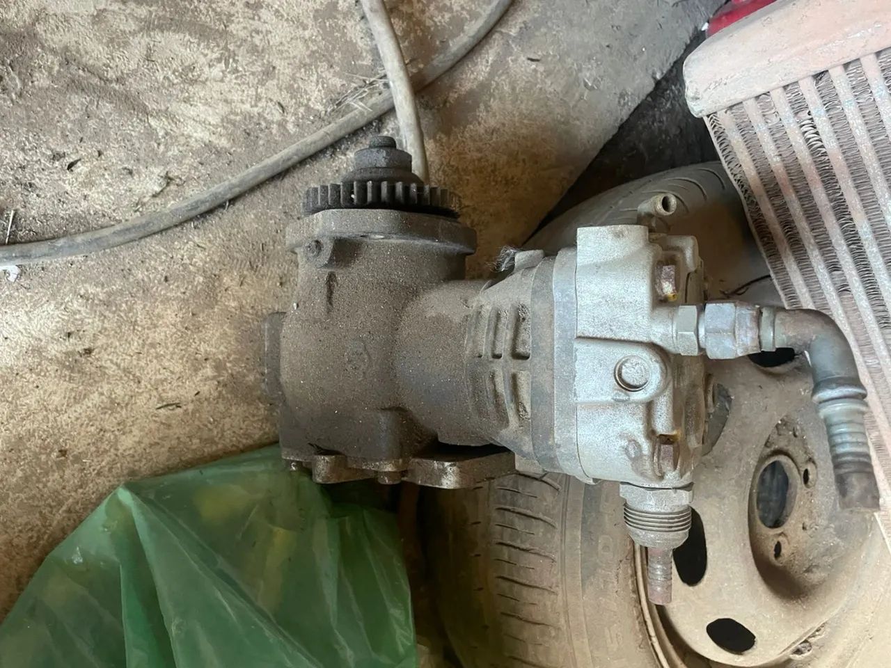 Peças 24250 Radiador,intercooler, bomba de alta ,  compressor de ar, alternador e partida - Foto 5