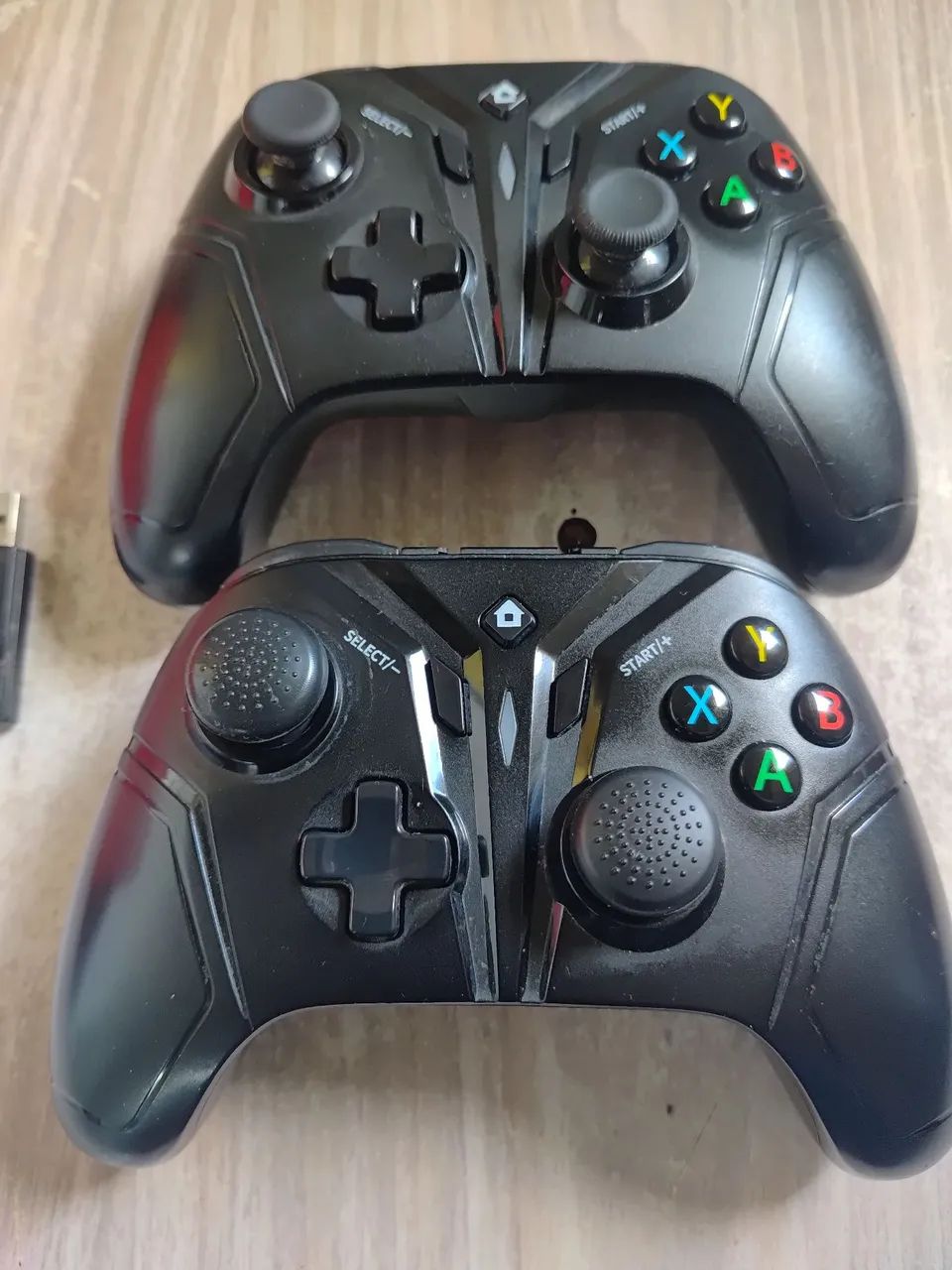 Vendo esses 2 Joysticks 