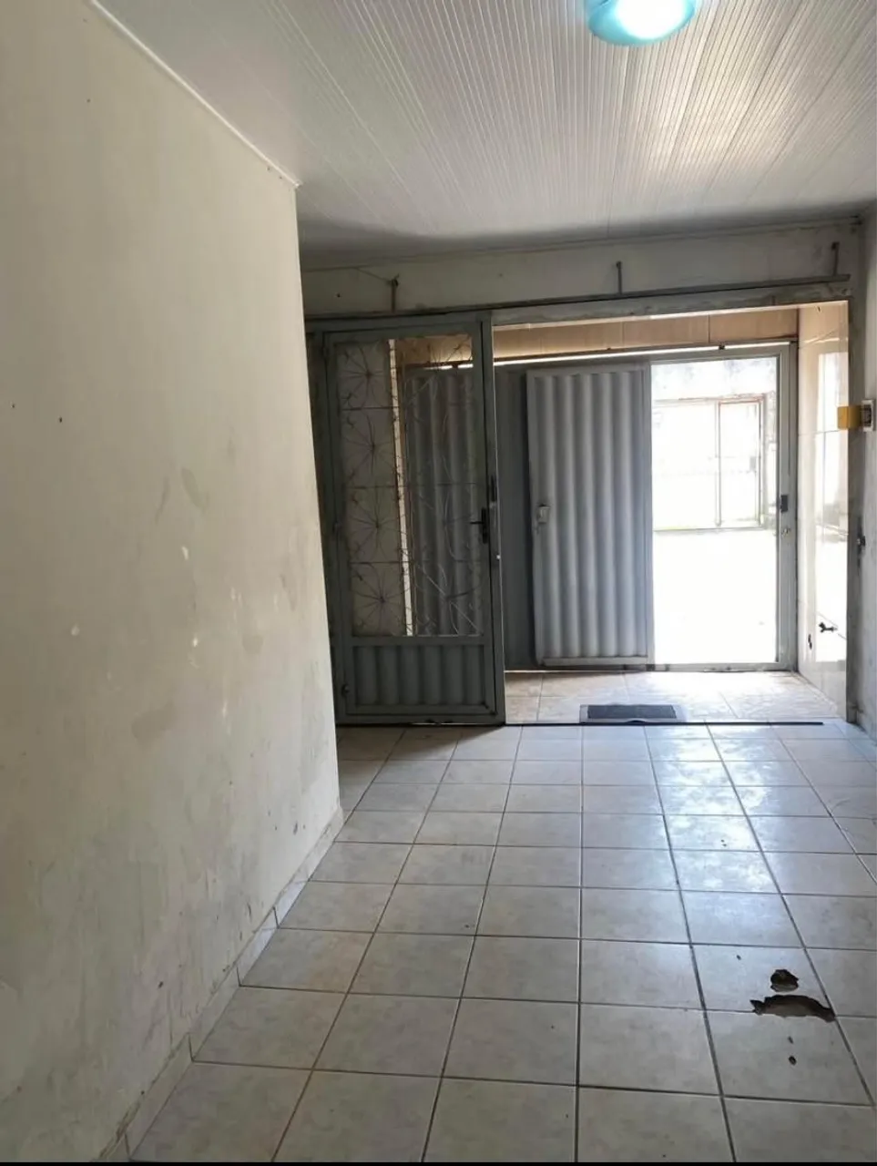 Alugo casa nos Santos Dumont