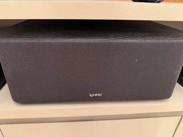 Central bookshelf infinity PC25164717211249921121