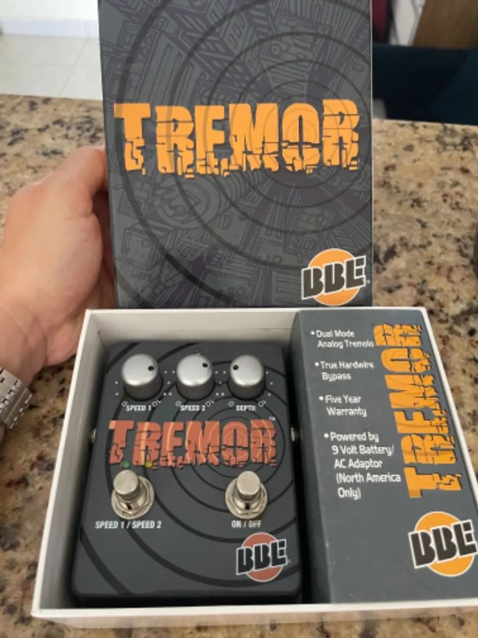 Pedal de trêmolo - BBE TREMOR - Instrumentos musicais - Candelária