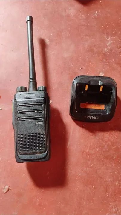 Rádio de Comunicação Hytera BD506 - Foto 3