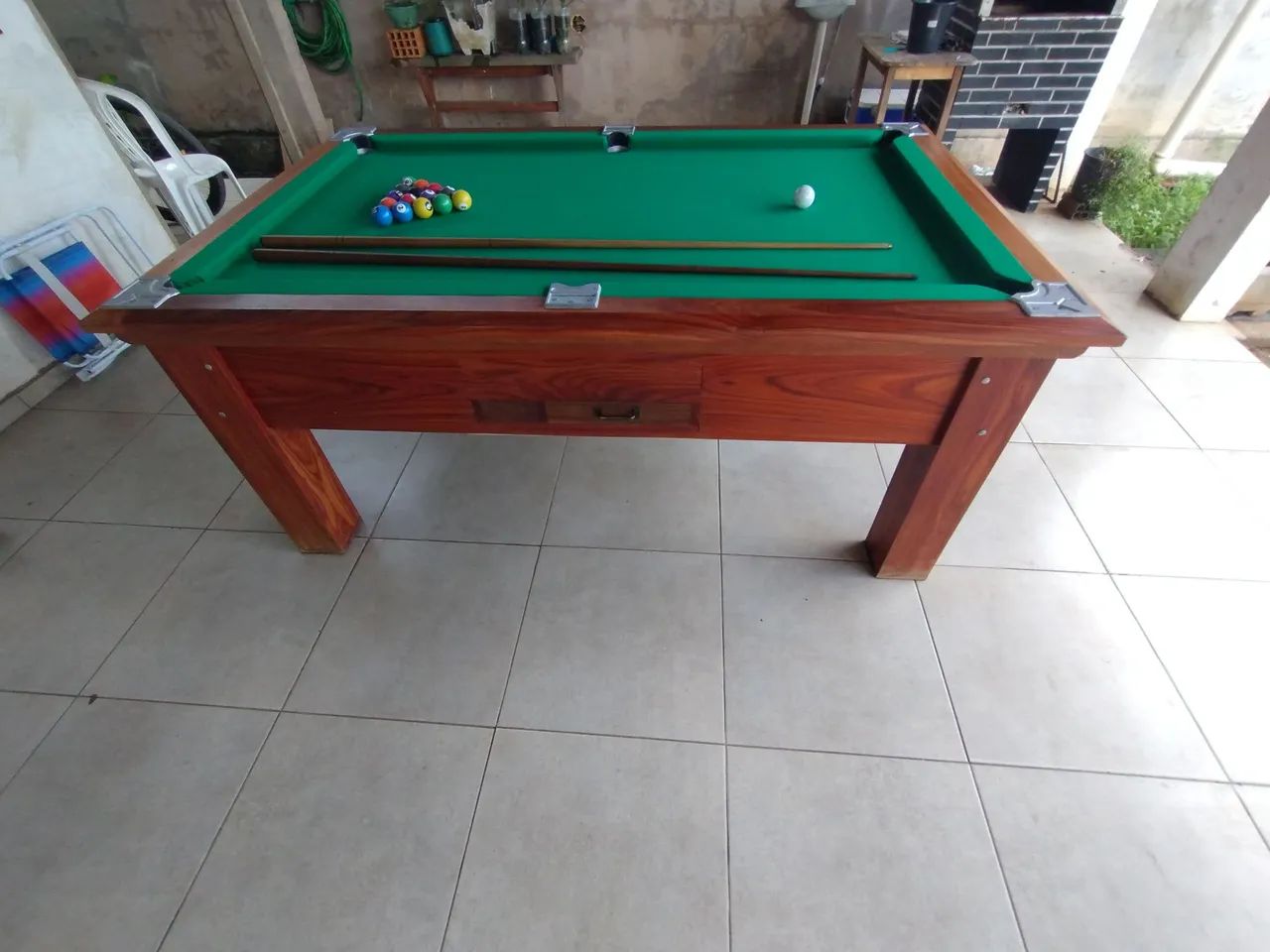 Mesa de Sinuca de Madeira