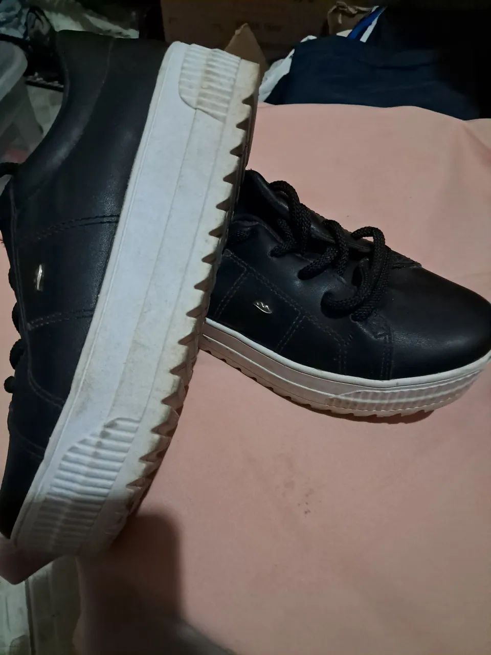 Tênis preto casual - Foto 3
