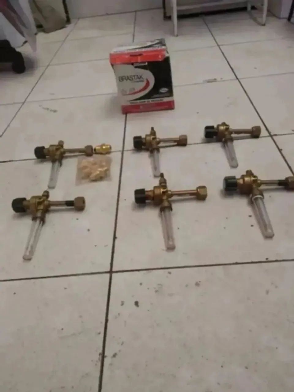 Reguladores De Pressão Argônio e CO2 Harris Brastak Novos (Aceito Cartões, Pix e Dinheiro)