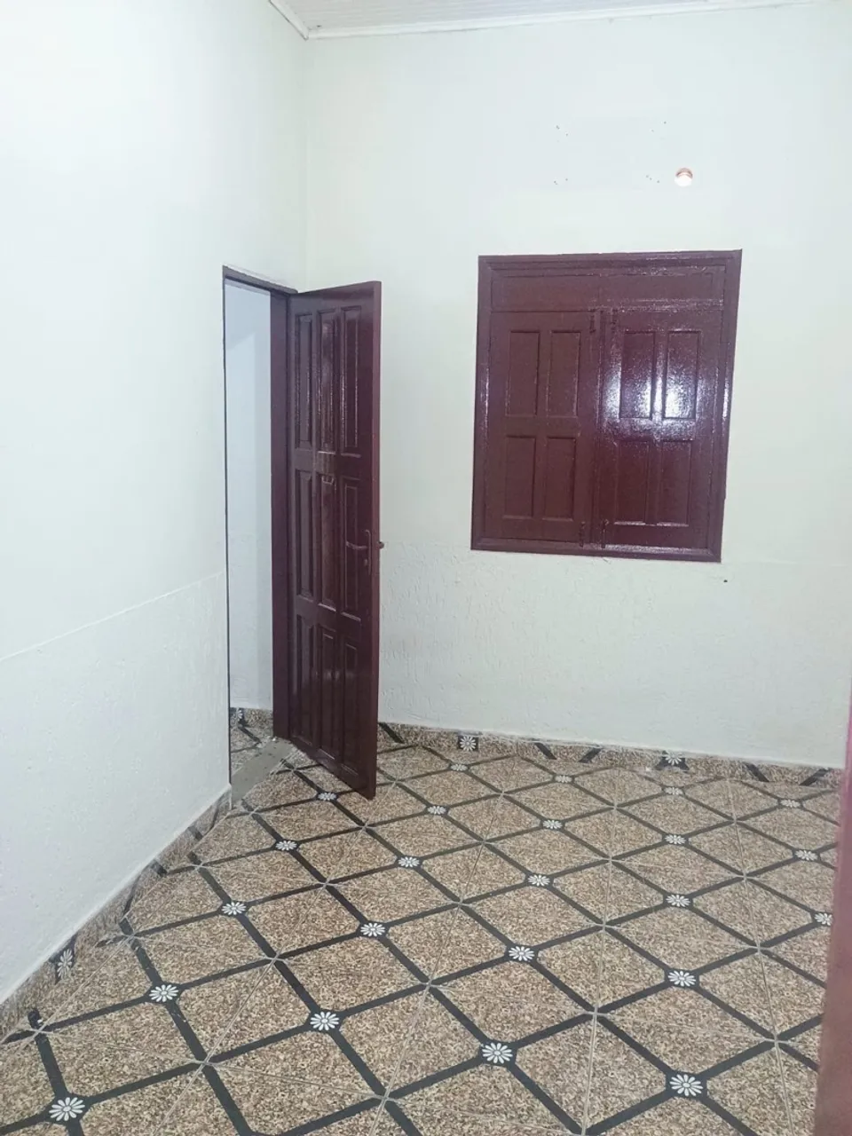 Alugo Apartamento para solteiro 