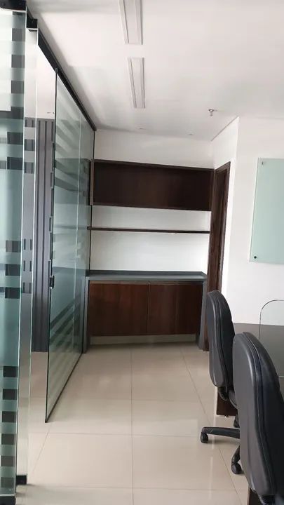 Prédio comercia CRITAL OFFICE 75M2. MOBILIADO E CLIMATIZADO. ADRIANÓPOLIS. - Foto 4