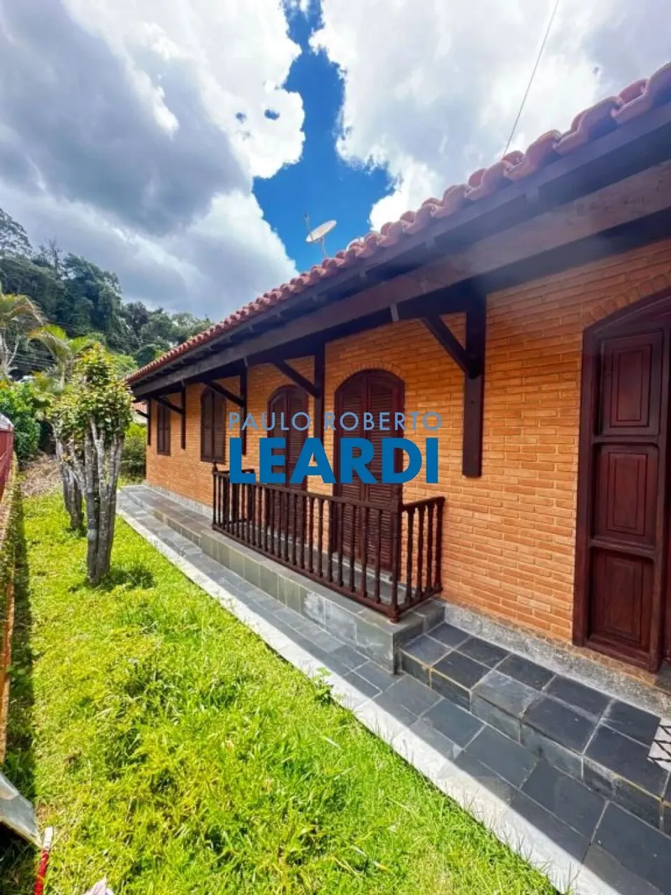 CASA TÉRREA - JARDIM SANTA ROSÁLIA - MG