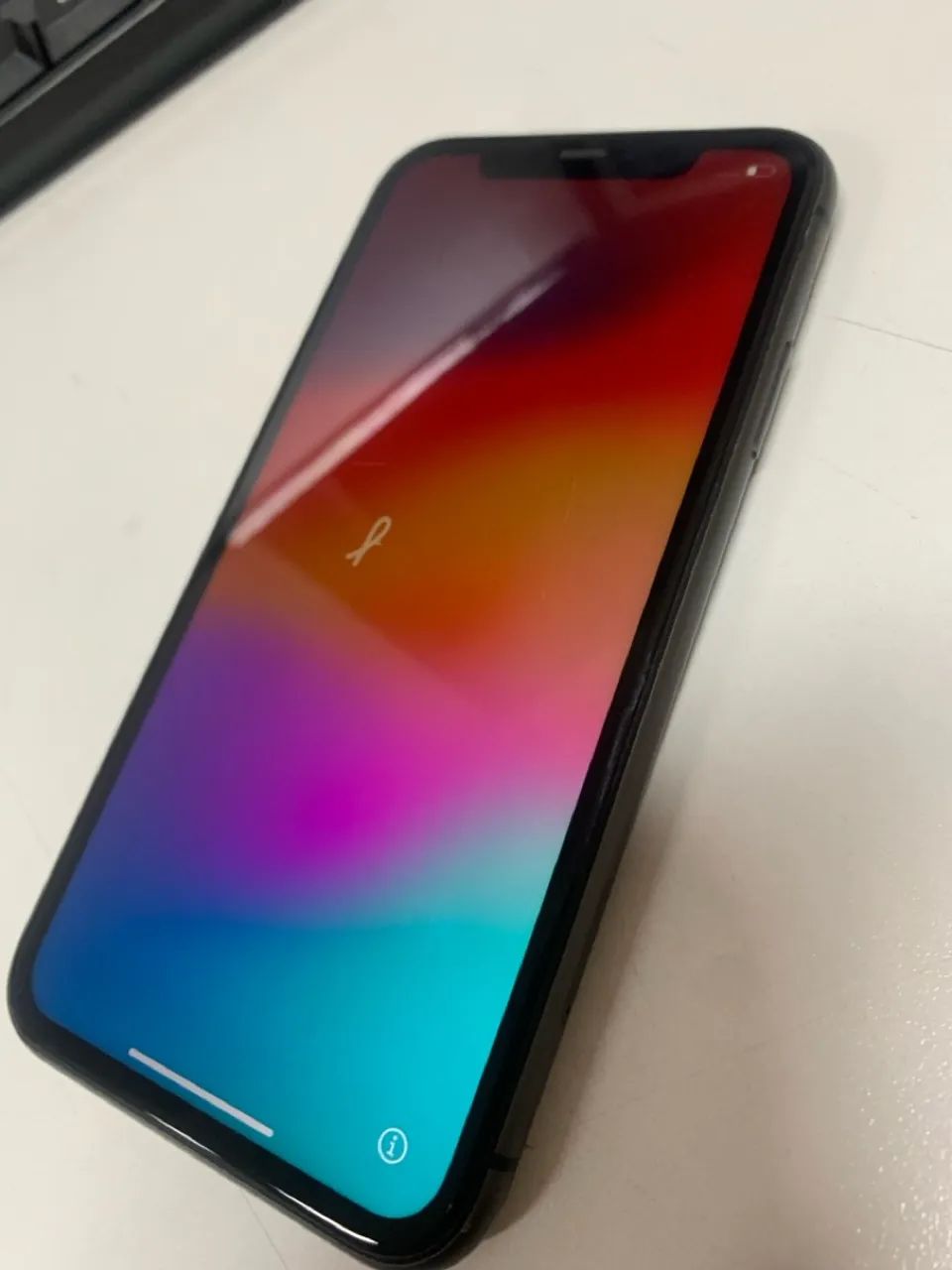 iPhone 11 em ótimo estado 