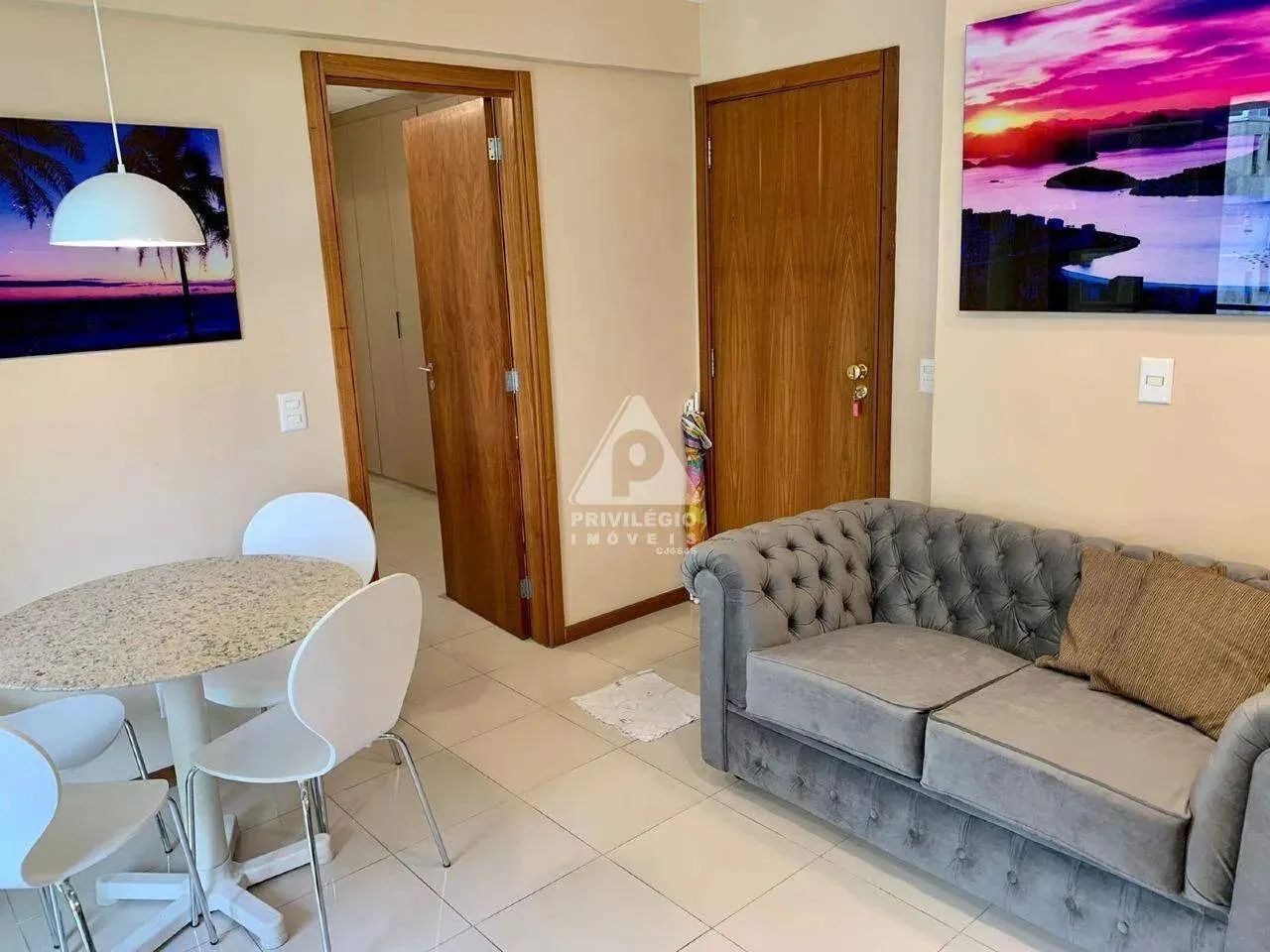 Flat à venda no Leblon  1 quarto, 1 suíte e 1 vaga