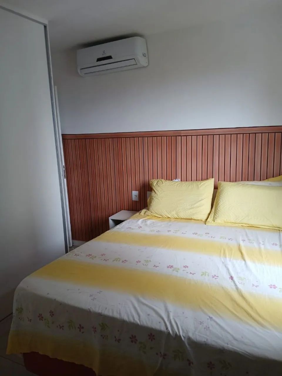 Apartamento 2/4, com suíte, closet e varanda - Foto 5