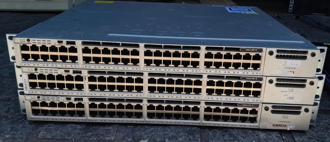 Switch Cisco Catalyst 3850 48 T-l 48Portas Gigabit 2 10g Layer 3