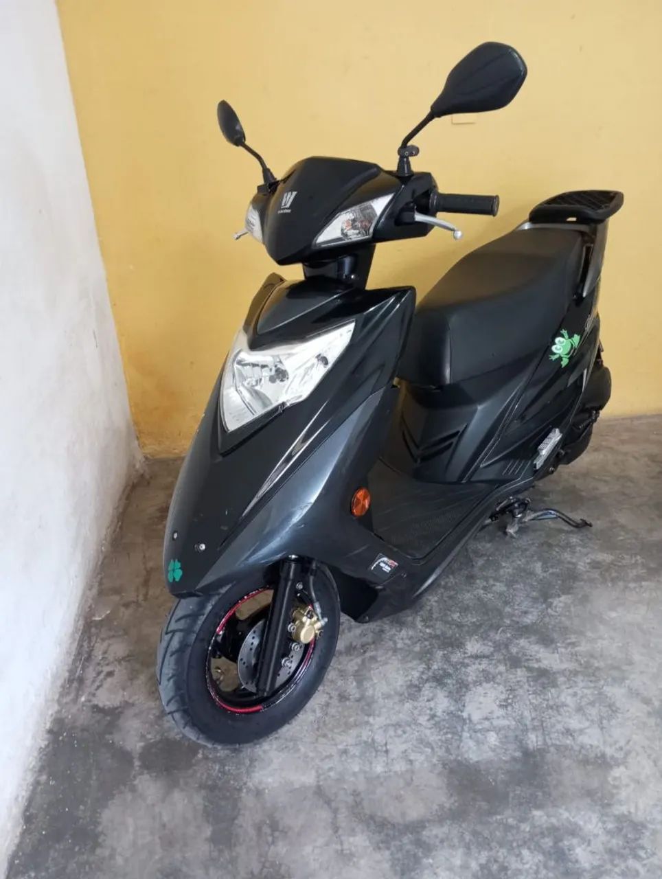 Moto Lindy 2018/ troca carro ou moto maior cilindrada 
