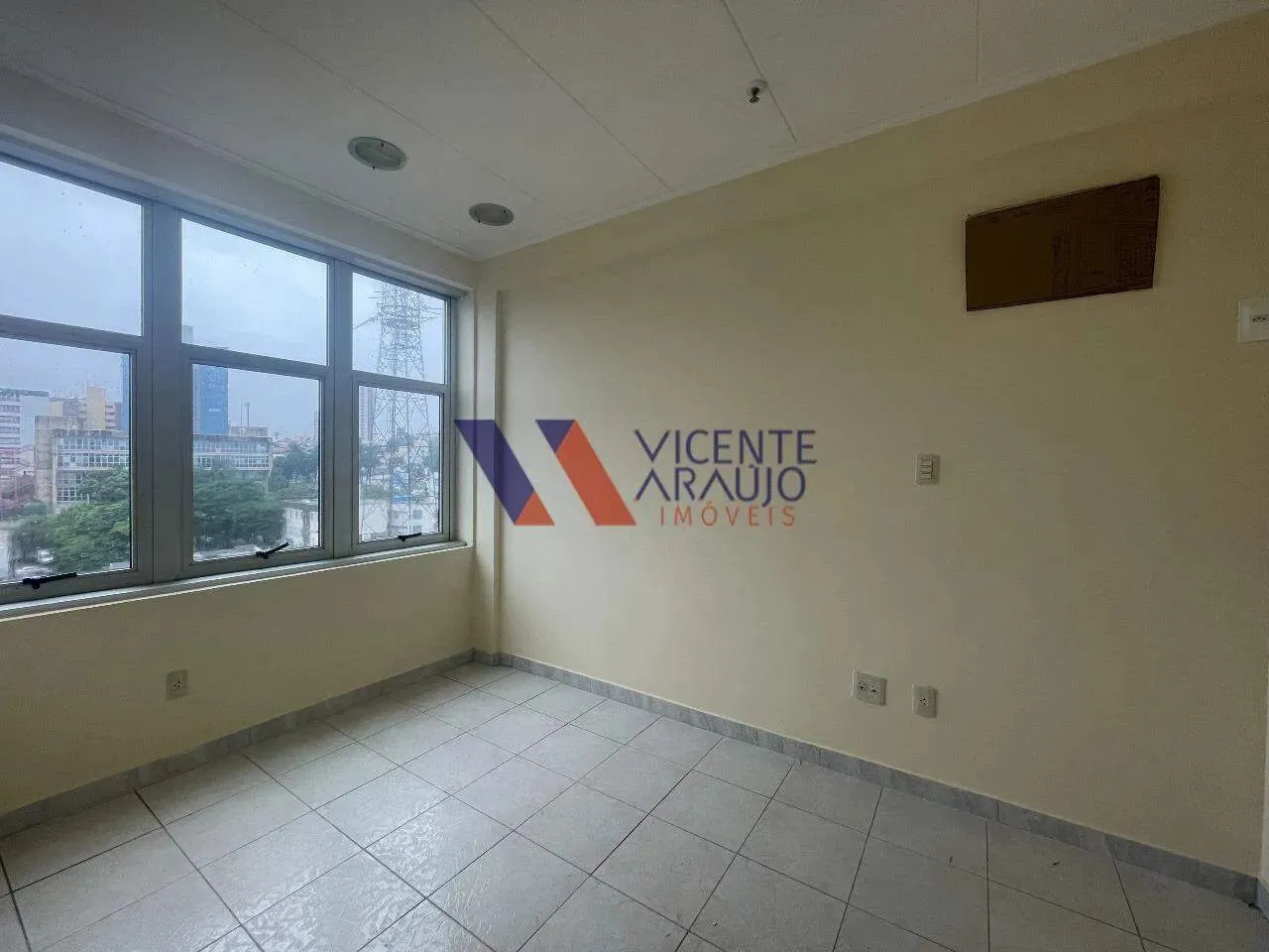 Sala comercial para Locação no Centro de Betim Ótima Localização e infraestrutura.