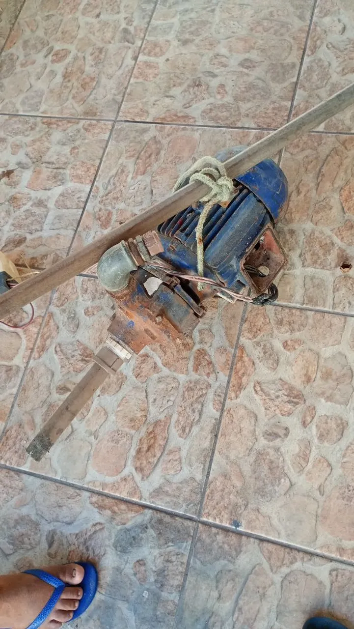 Motor para bomba d'água trifásico