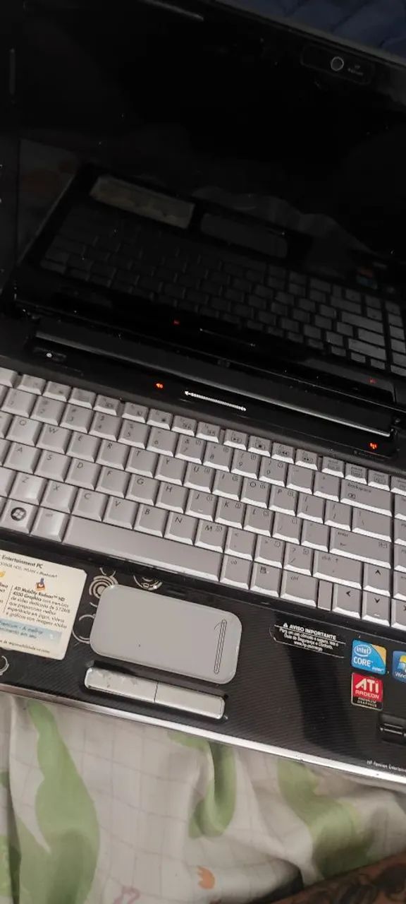 Notebook com tela de 14 polegadas - Foto 2