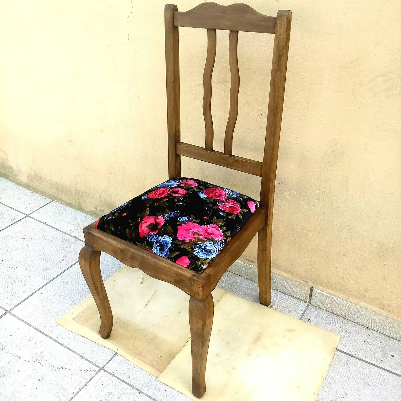 Conjunto de 4 cadeiras Luis XV 100% restauradas!!