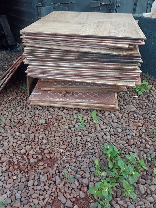 Piso cerâmica, desenho madeira  - Foto 6