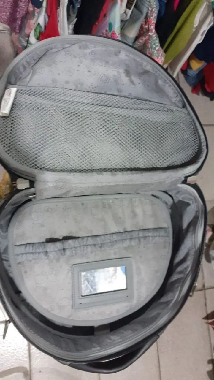 Bolsa média Hello Kitty com espelho  - Foto 2