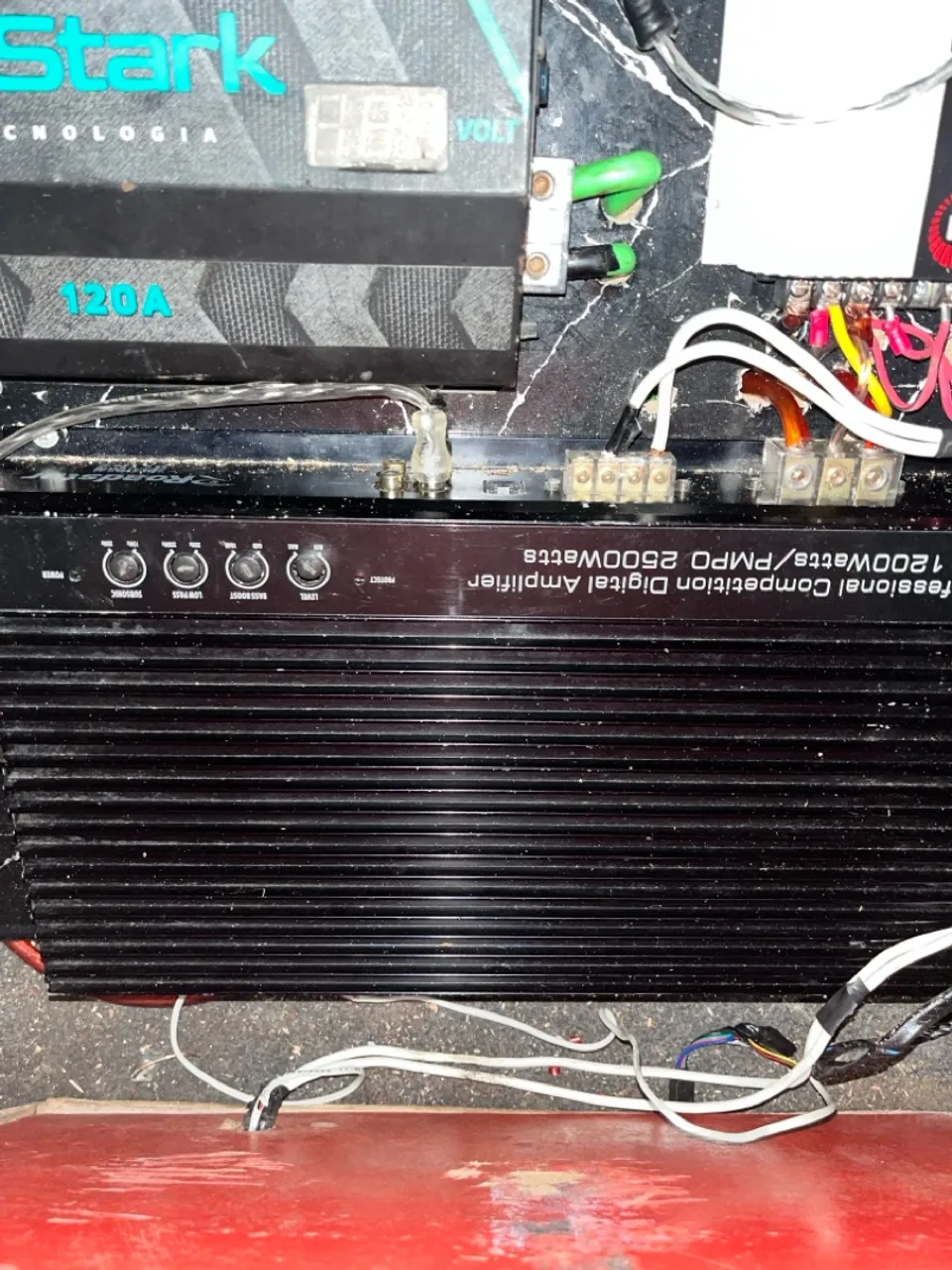 Amplificador Digital 2500W RMS