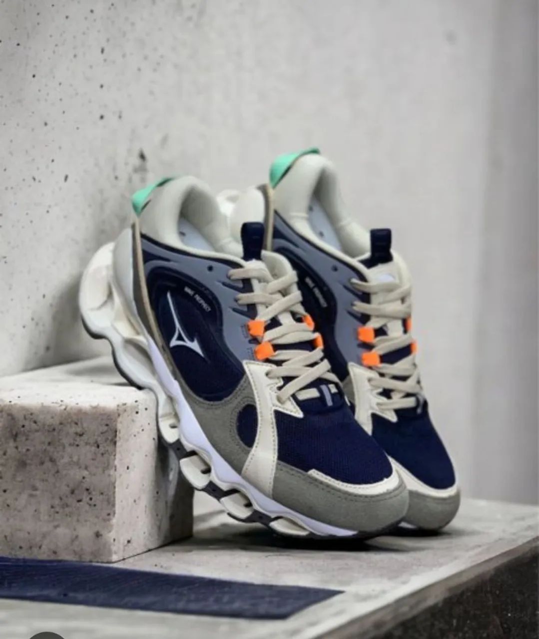 Tênis Mizuno Wave Prophecy beta2 - Azul e Bege - Calçados - Parque