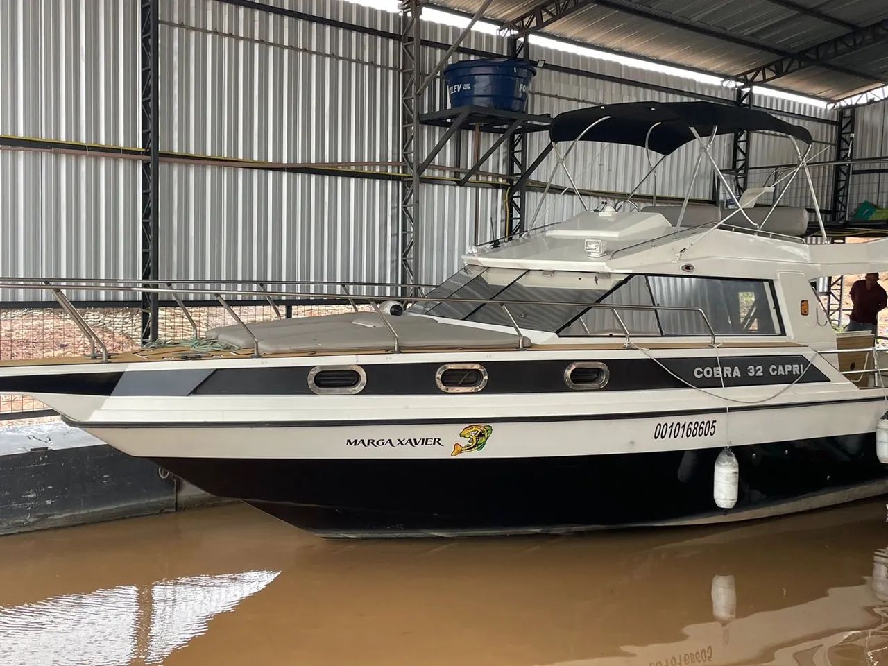 Lancha 32 pés (aceito trocas)