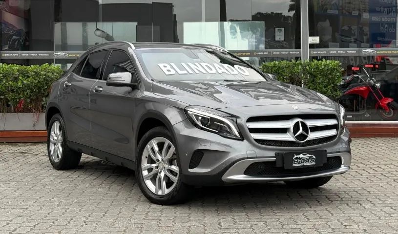 Mercedes-Benz GLA 200 Adv. 1.6/1.6 TB 16V Flex Aut. 2016