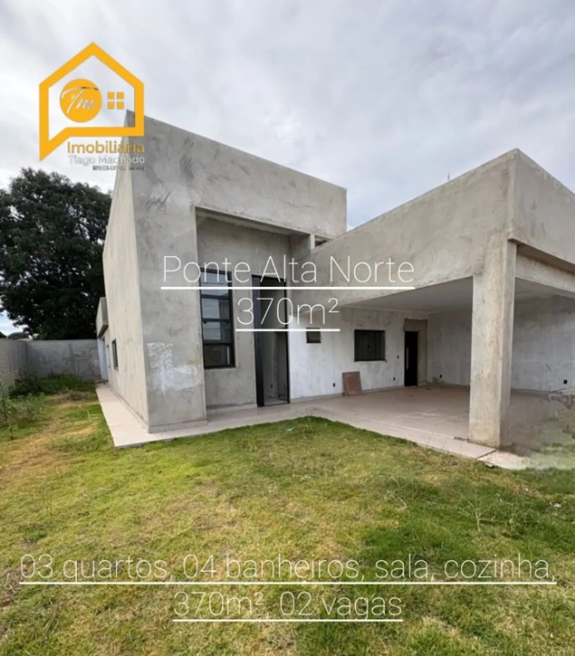 Excelente casa em lote amplo de 370m²