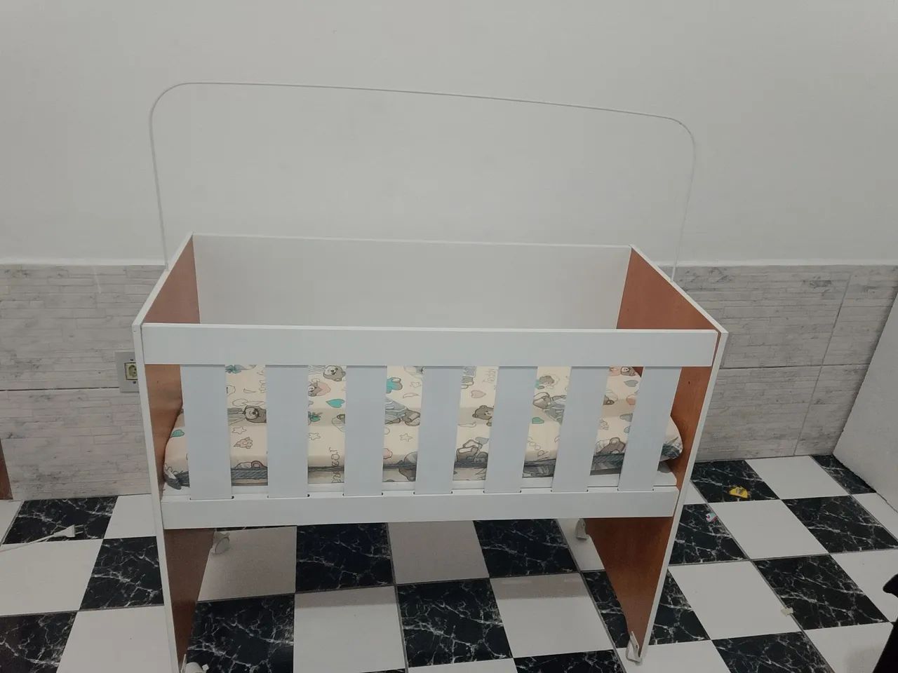 Vendo mini berço com colchão  - Foto 2