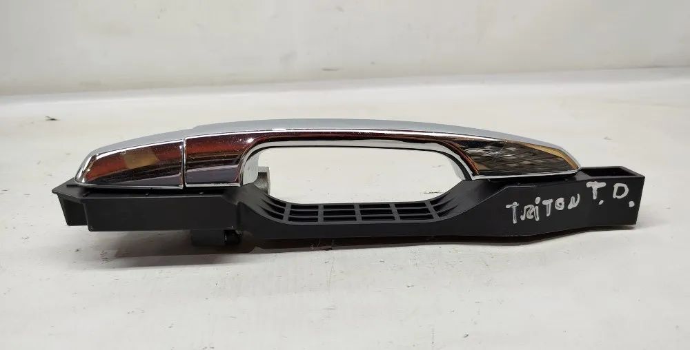 Maçaneta Externa Traseira L200 Triton Pajero 08/15 Ld 49649