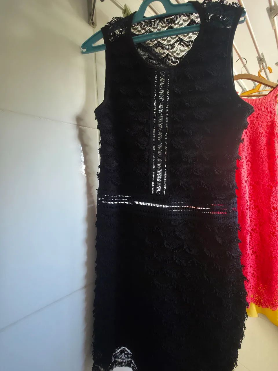 Vestido preto de renda
