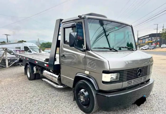 710 plus 2011 Plataforma guincho 