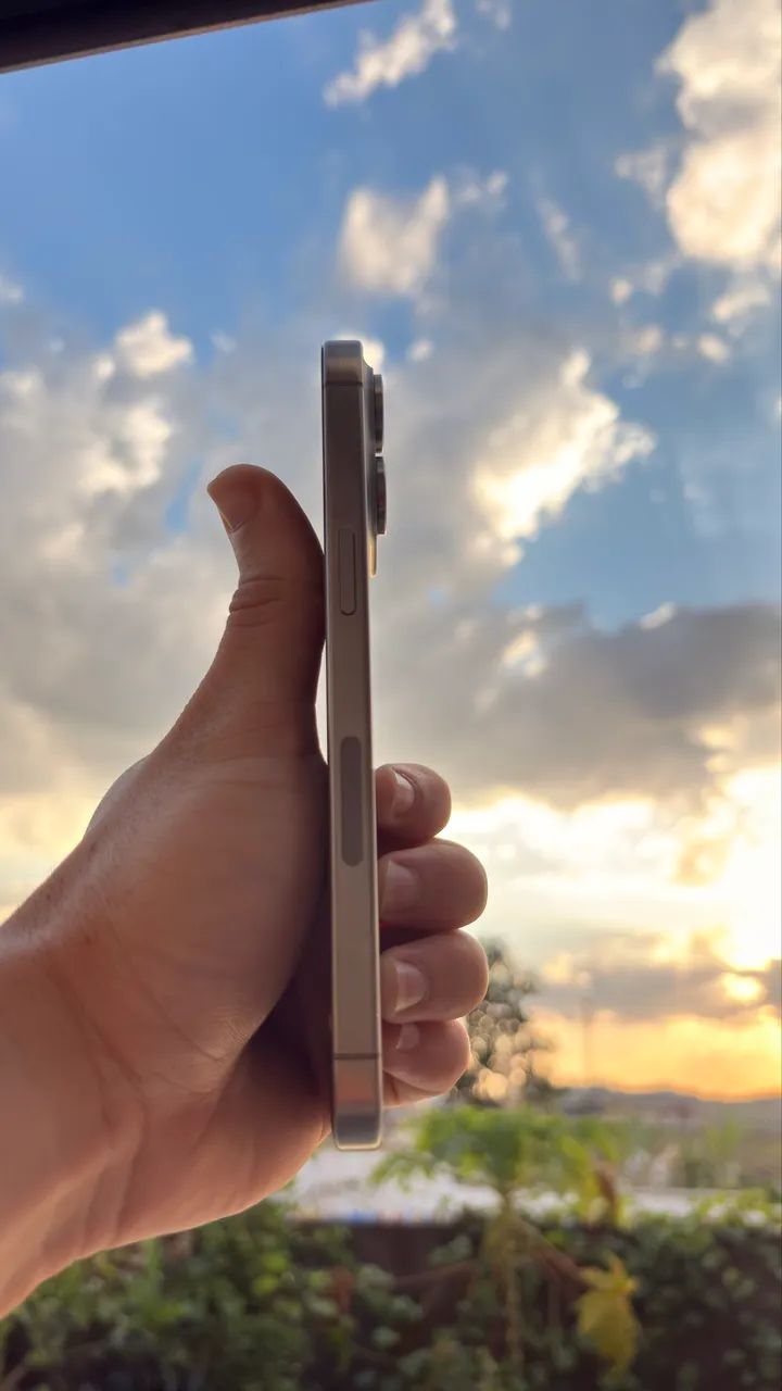 Iphone 15 Pro Max 256GB Cinza Titanium - Foto 4