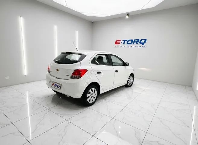 Chevrolet Onix JOY Hatch 1.0 8V Flex Mec. 4P 2019 - Foto 3