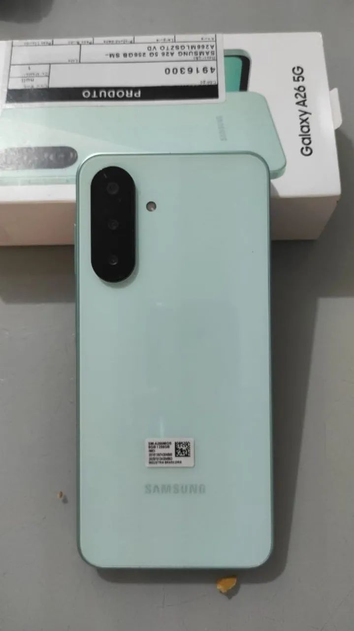 Vendo celular a26 na cor verde