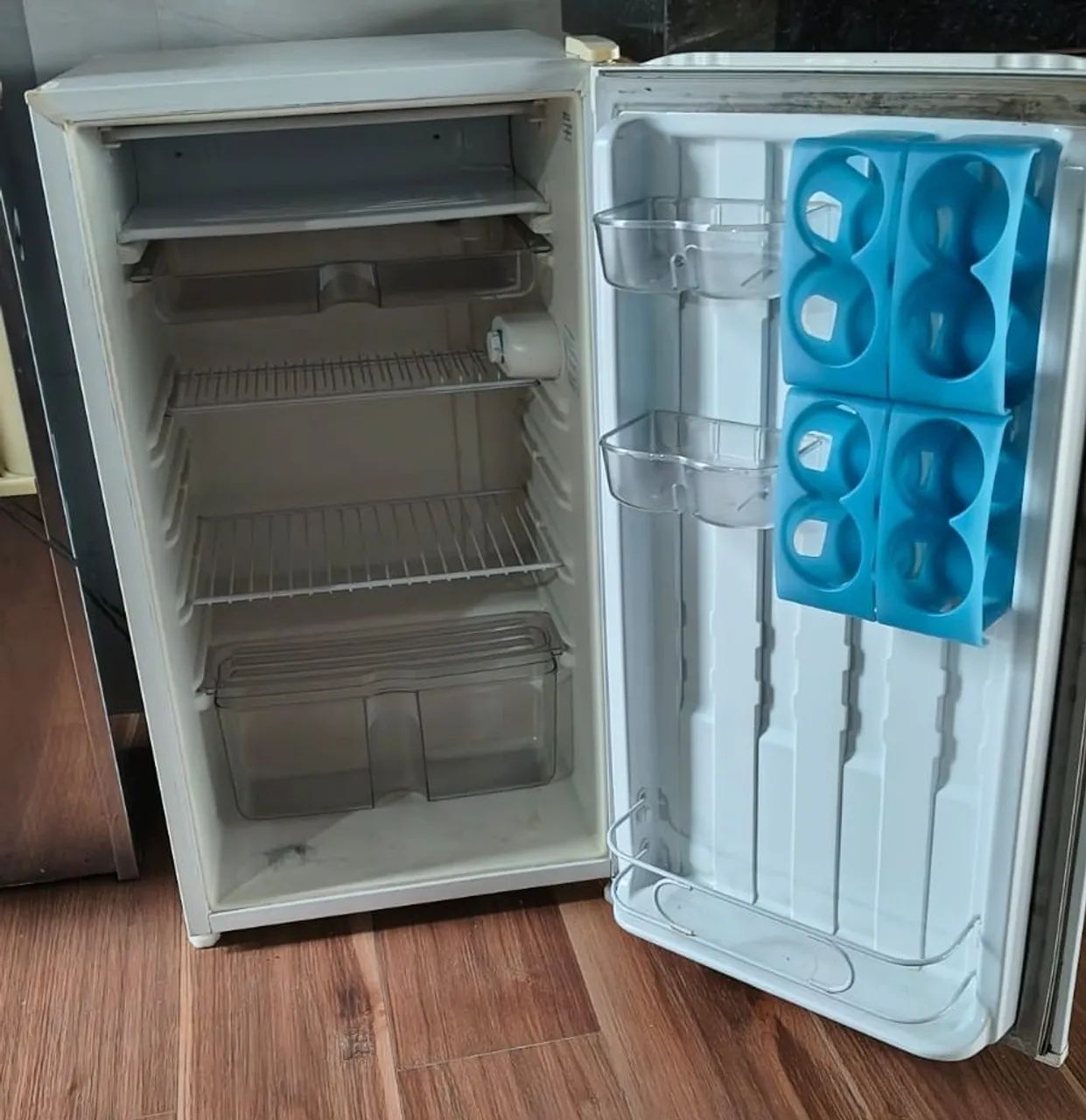GELADEIRA CONSUL COMPACTA 120L - FUNCIONANDO PERFEITAMENTE