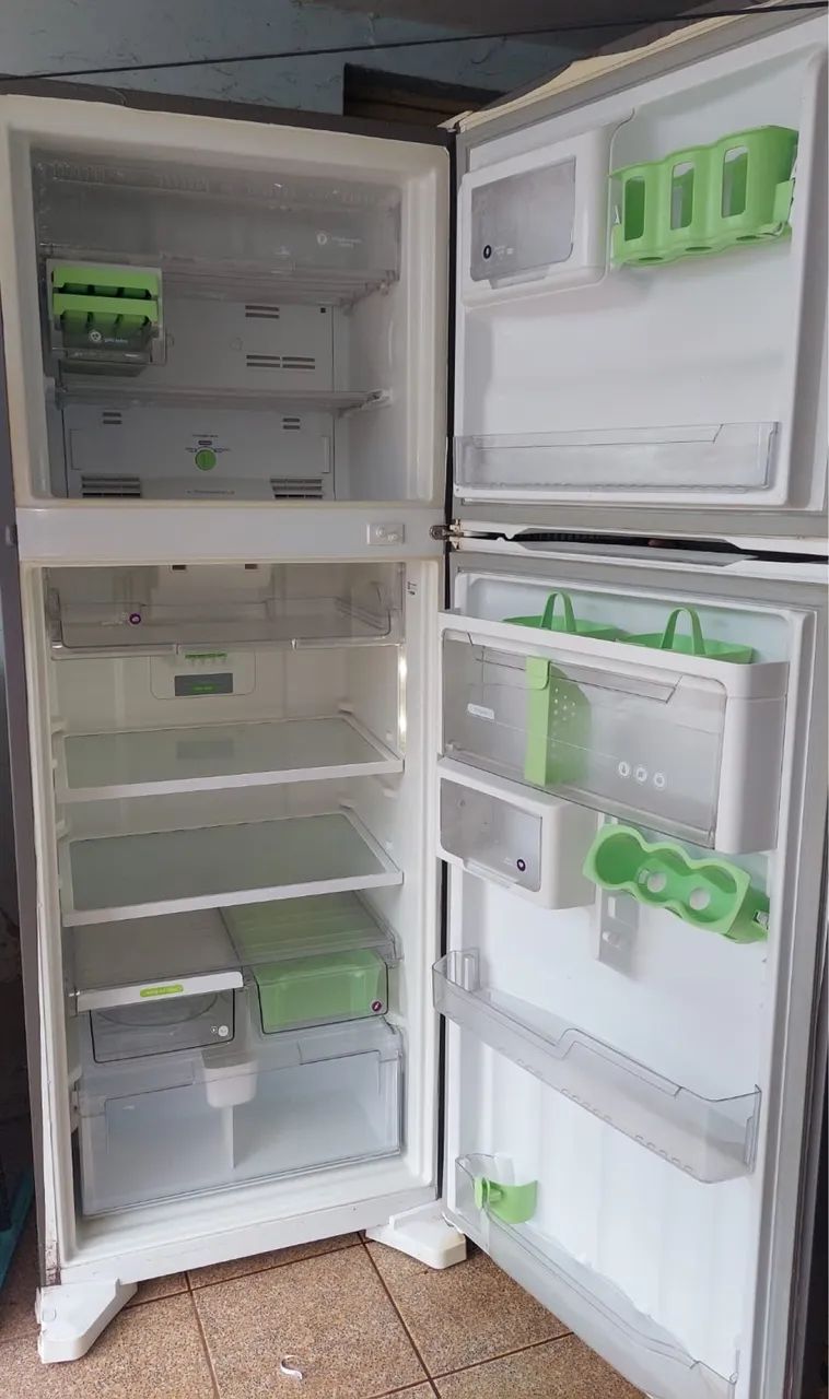 Geladeira cônsul 437 litros plotada de cinza - Foto 2